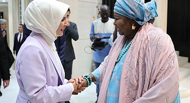 Bakan Göktaş, Senegalli mevkidaşı Dieye ile görüştü