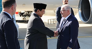 Bakan Güler, Endonezya Cumhurbaşkanı Subianto'yu karşıladı