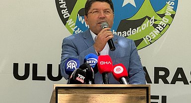 Bakan Tunç: Milletvekillerimiz dünyaya demokrasi dersi verdi