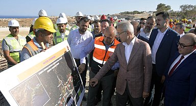 Bakan Uraloğlu: 57 olan aktif havalimanı sayımızı da 61'e çıkaracağız