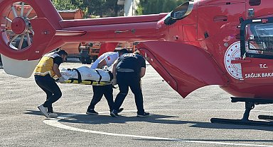 BARTIN Odun kestiği motorlu testere bacağını kopardı, hava ambulansıyla Ankara'ya sevk edildi