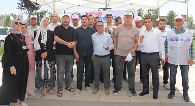 Belediyede temizlik işlerine verilen 40 öğretmen ve işten çıkarılan işçilerden eylem