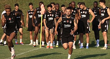 Beşiktaş, hazırlıklarına akşam antrenmanıyla devam etti