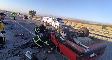 Bilecik'te otomobil takla attı; 1 ölü, 1 yaralı