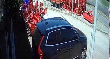 Bolu'da kavşakta 4 otomobilin karıştığı kaza: 2 ölü, 3 yaralı