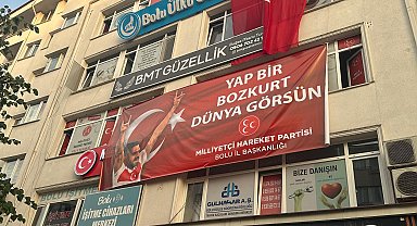 Bolu'da MHP İl Başkanlığından milli oyuncu Demiral'a pankartlı destek