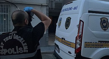 Boşanma aşamasındaki eşi ve 2 çocuğunu tabancayla yaraladı