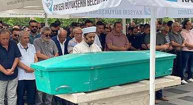 Bürosunda başından vurulmuş halde bulunan avukat, toprağa verildi