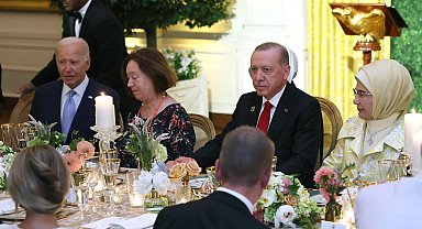 Cumhurbaşkanı Erdoğan ve Eşi Emine Erdoğan, NATO Zirvesi'nde akşam yemeğine katıldı