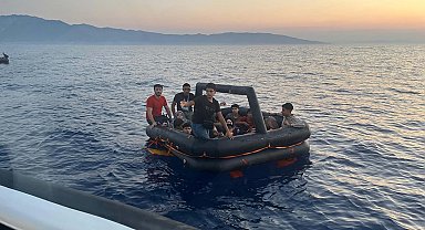Datça'da 42 düzensiz göçmen kurtarıldı
