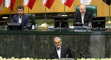 Dışişleri Bakanı Fidan, İran Cumhurbaşkanı Pezeşkiyan'ın yemin törenine katıldı