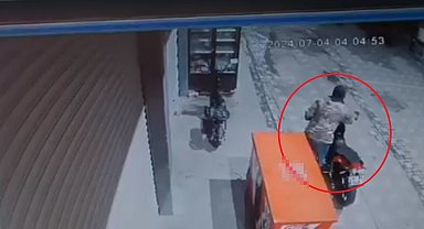 Diyarbakır'da motosiklet hırsızlığı kamerada