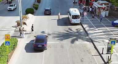 Dron destekli uygulamada yayalara yol vermeyen sürücülere 3 bin 135'er lira ceza