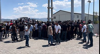 Elazığ'da işçilerin eylemi 13'üncü gününde
