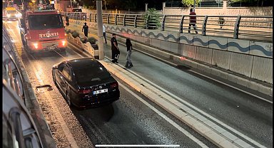 Elazığ'da sağanak; altgeçitte mahsur kalan anne ve çocukları kurtarıldı