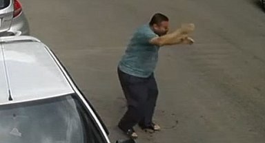 Eniştenin, eski iş ortağı kayınbiraderlerini vurup intihara kalkıştığı olay kamerada