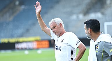 Fenerbahçe, hazırlık maçında Strasbourg'u farklı geçti