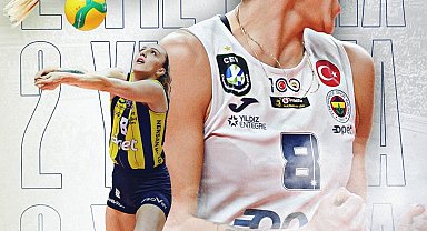 Fenerbahçe Kadın Voleybol Takımı'nda 4 oyuncu yeni sözleşmeye imza attı