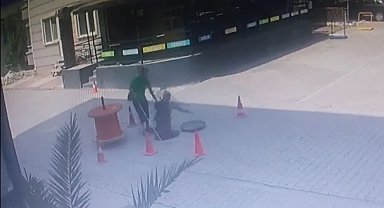 Görme engelli hamile kadın, kapağı açık bırakılan rögara düştü; o anlar kamerada