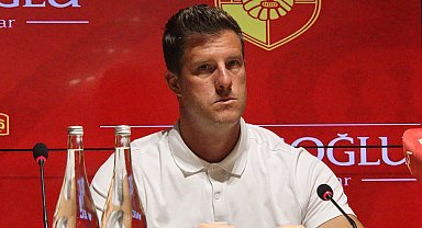 Göztepe'de Mance ve Stoilov açıklamalarda bulundu