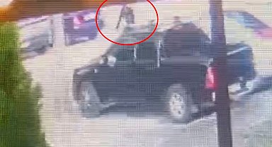 Husumetlisi bıçaklayıp, boğazını kesti, koşarak ulaşmaya çalıştığı hastanede öldü