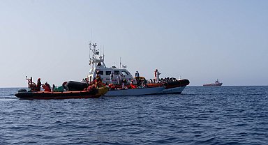 IFRC: Akdeniz'de 261 göçmen kurtarıldı