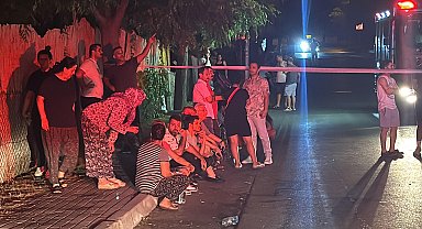 İki kardeşin aydınlatma için yaktıkları mum yangına yol açtı