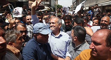 İran'ın yeni Cumhurbaşkanı Mesud Pezeşkiyan oldu