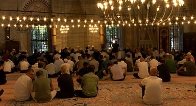 İstanbul-15 Temmuz şehidi Prof. Dr. İlhan Varank kabri başında anıldı