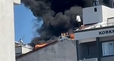 İstanbul - Arnavutköy'de korkutan yangın; mahalleli alevleri söndürmek için seferber oldu