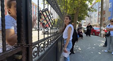 İstanbul - Avcılar'da KPSS'ye geç kalan adaylar sınava giremedi