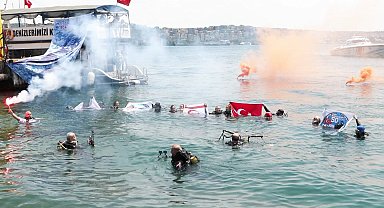 İstanbul- Beşiktaş'ta Kıbrıs Barış Harekatı'nın 50'nci yılı için daldılar