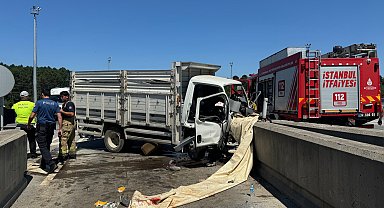 İstanbul - Çekmeköy'de kamyonet gişelere çarptı: 1'i ağır 3 yaralı