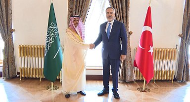 İstanbul - Dışişleri Bakanı Fidan, Suudi Arabistan Dışişleri Bakanı ile başbaşa görüştü