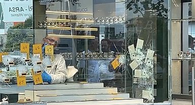 İstanbul- Sancaktepe'de soyguncularla kuyumcu arasında çatışma; 1 yaralı