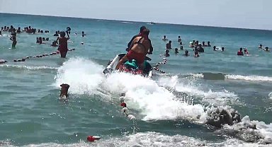 İstanbul - Silivri'de boğulma tehlikesi geçirdi; cankurtaranlar kurtardı