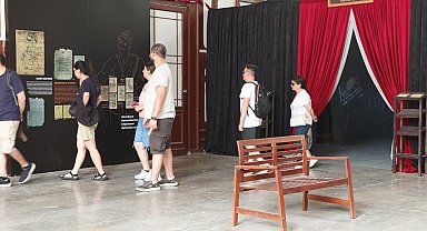 İstanbul - Tarihi Sirkeci Garı'ndaki 'Yüzyıllık Emanet: Kızılay Esir Mektupları Sergisi'ne yoğun ilgi