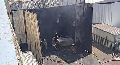 İstanbul - Tuzla'da yat imalathanesinde çıkan yangın söndürüldü