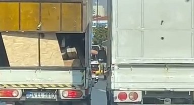 İstanbul - Üsküdar'da yol verme tartışması