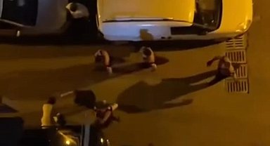 İstanbul - Zeytinburnu'nda silahlı kadın sokak ortasında eski eşine tehditler savurdu