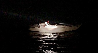 İzmir açıklarında 86 düzensiz göçmen yakalandı, 19 düzensiz göçmen kurtarıldı