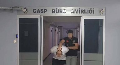 İzmir'de Güven Timi'nden uyuşturucu operasyonu: 3 gözaltı