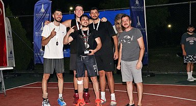İzmirli gençler sokak basketbolunda buluştu