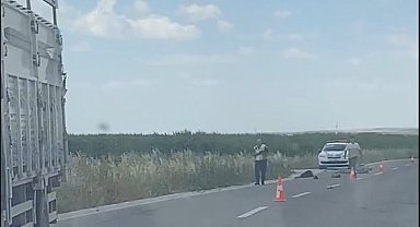 Kamyonetin çarptığı motosikletin sürücüsü öldü