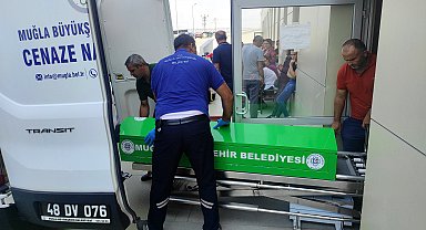 Kazada kayınbiraderiyle birlikte ölmüştü; terhis olan oğlunu almaya gelmiş