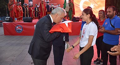 Kırıkkale'de vatandaşlar, 15 Temmuz şehitleri için yürüdü