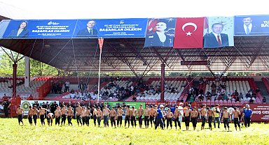 Kırkpınar Yağlı Güreşleri'nde, ikinci gün karşılaşmaları başladı