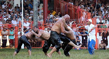 Kırkpınar'ın favori isimlerinden İsmail Balaban, ikinci turda elendi
