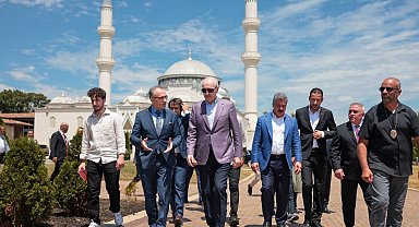 Kurtulmuş, ABD'de Diyanet Merkezi'ni ziyaret etti