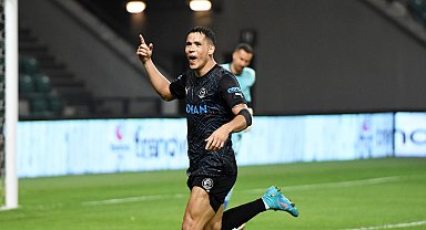 Manisa FK'da iki yabancı gitti